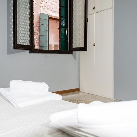 Apartment Odesos Venesia Bagian luar foto