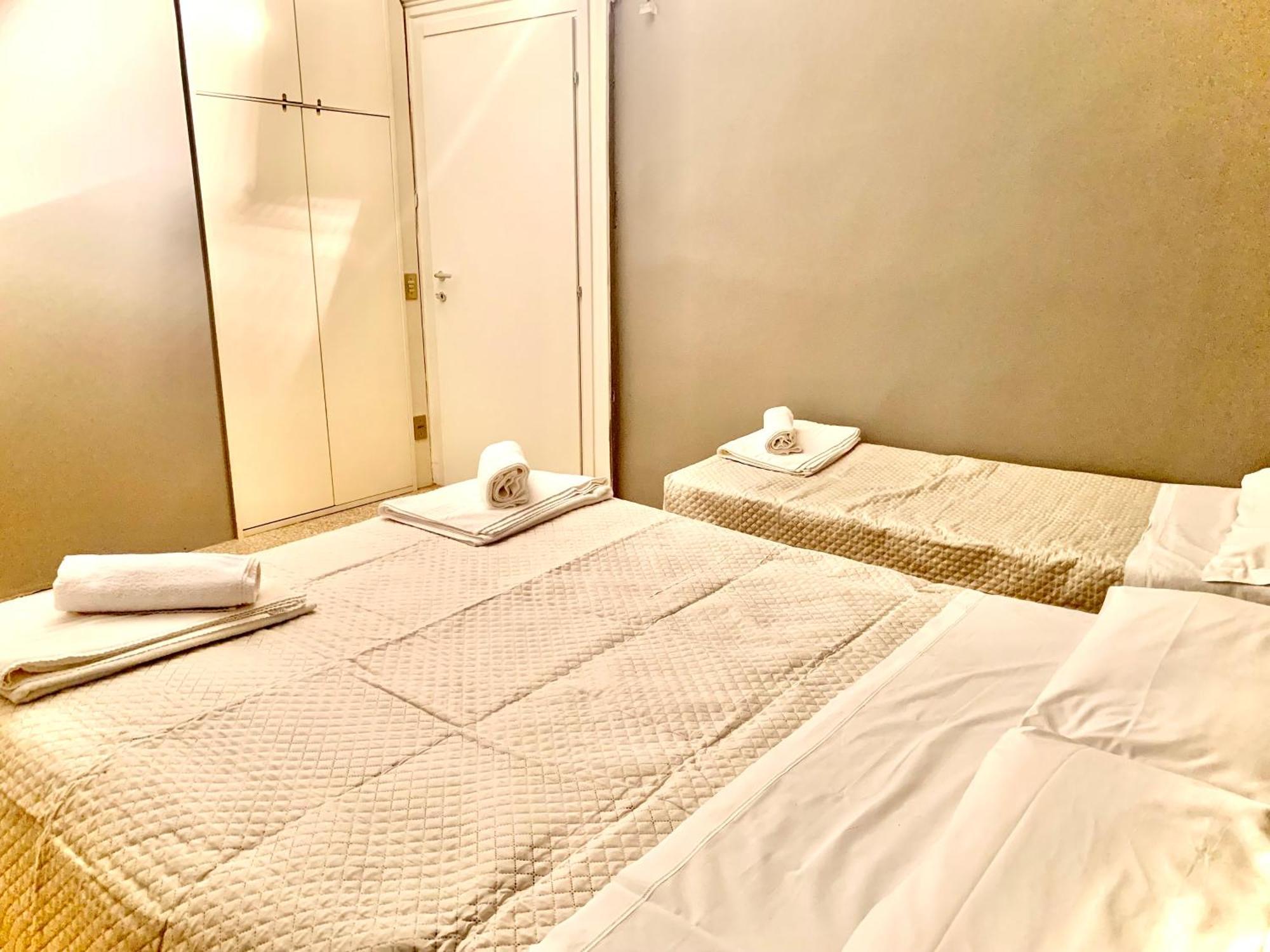 Apartment Odesos Venesia Bagian luar foto