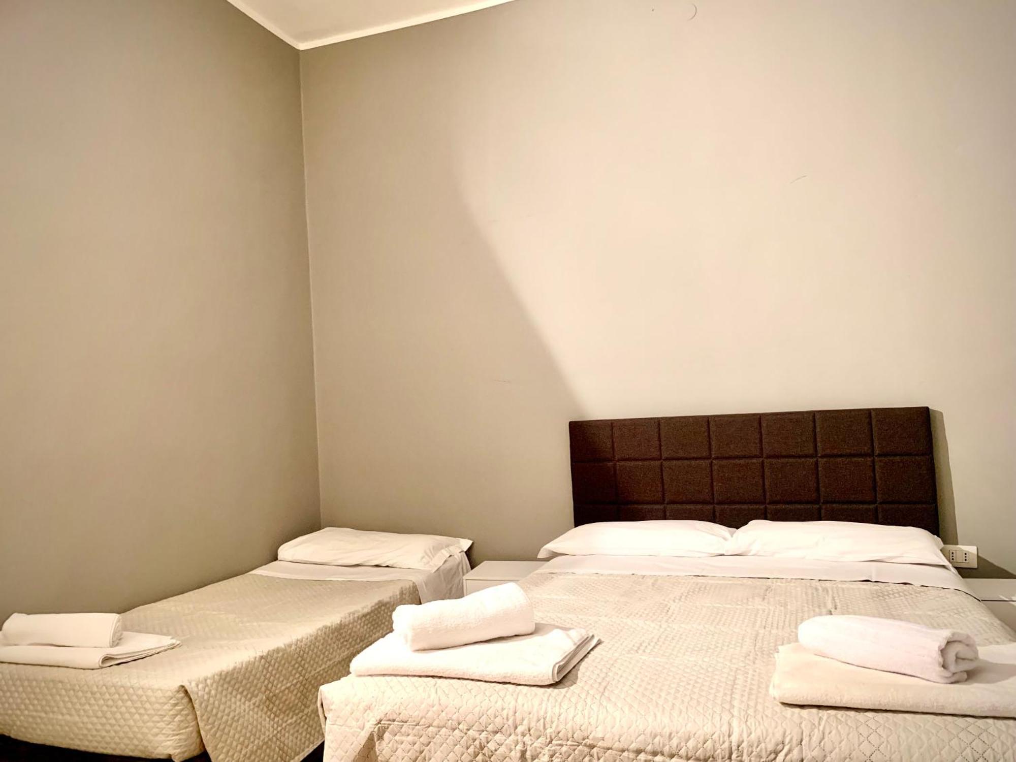 Apartment Odesos Venesia Bagian luar foto